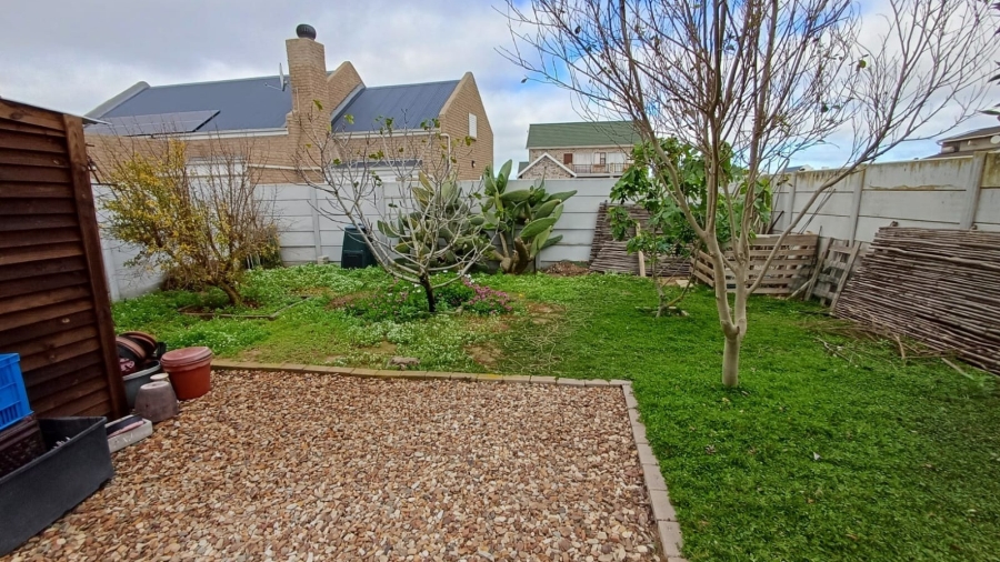 3 Bedroom Property for Sale in Britannia Bay Western Cape